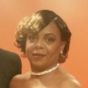 Meet your Posher, Destinee